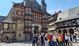 Vor dem Rathaus in Wernigerode